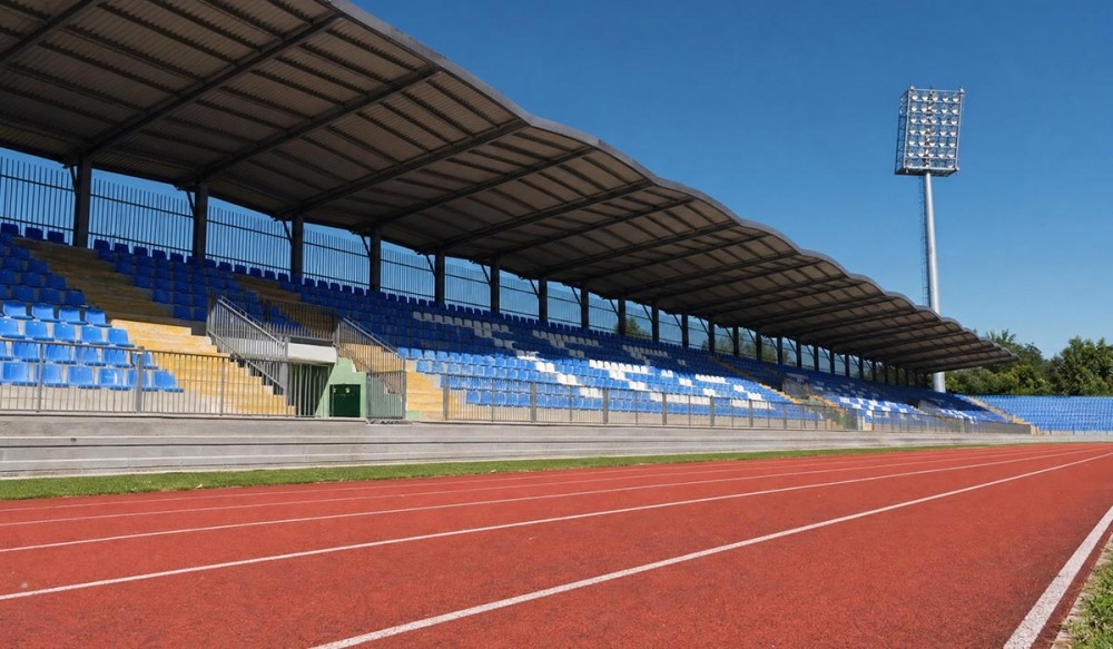 Trabajos de infraestructura del estadio de 5000 asientos